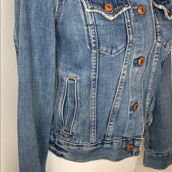 Gap Distressed Jean Jacket - Picture 3 of 8